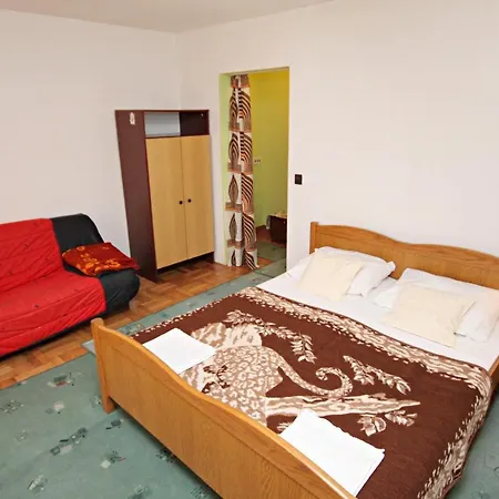 Apartment With A Parking Space - 5582