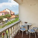 Apartman With Parking Space - 5582