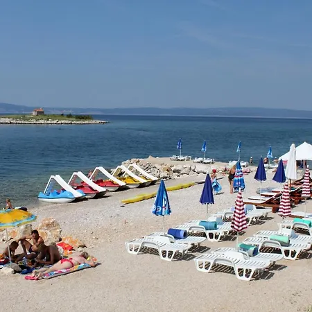 Apartament With Parking Space - 5582 Novi Vinodolski
